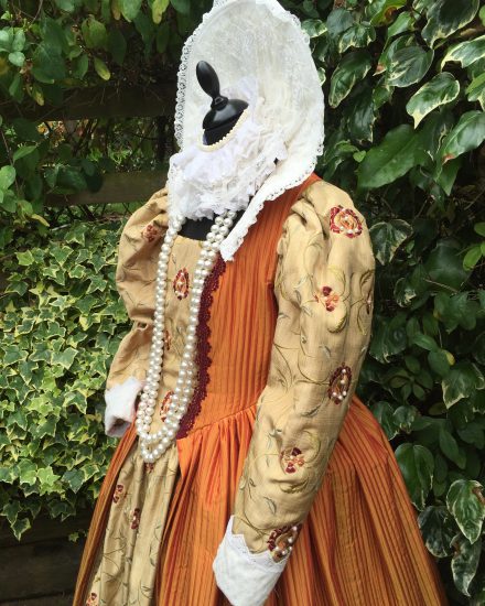 Masquerade Rust Queen Elizabeth Ist Costume - Masquerade